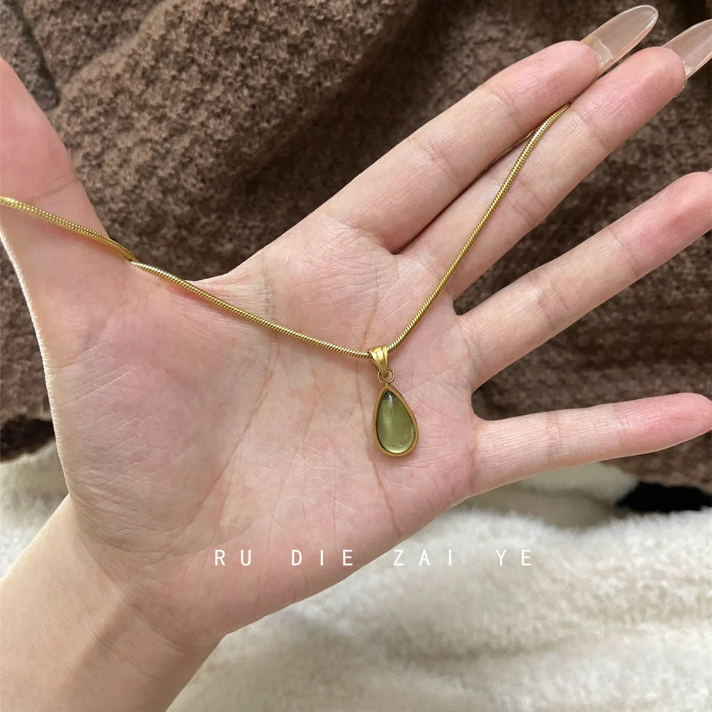 Collier pendentif goutte d'eau rétro français en acier titane