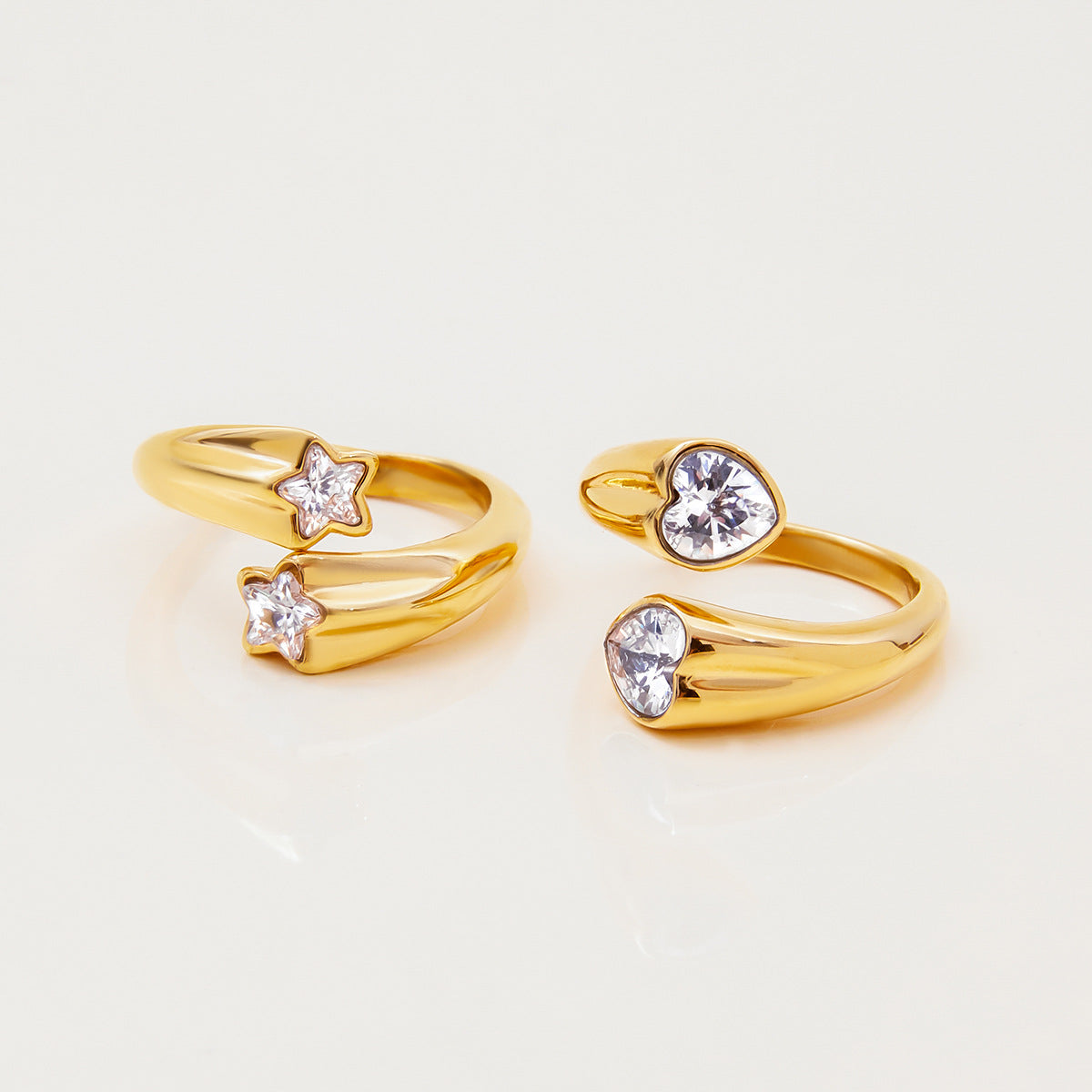 Bague ouverte géométrique en acier inoxydable et zircons