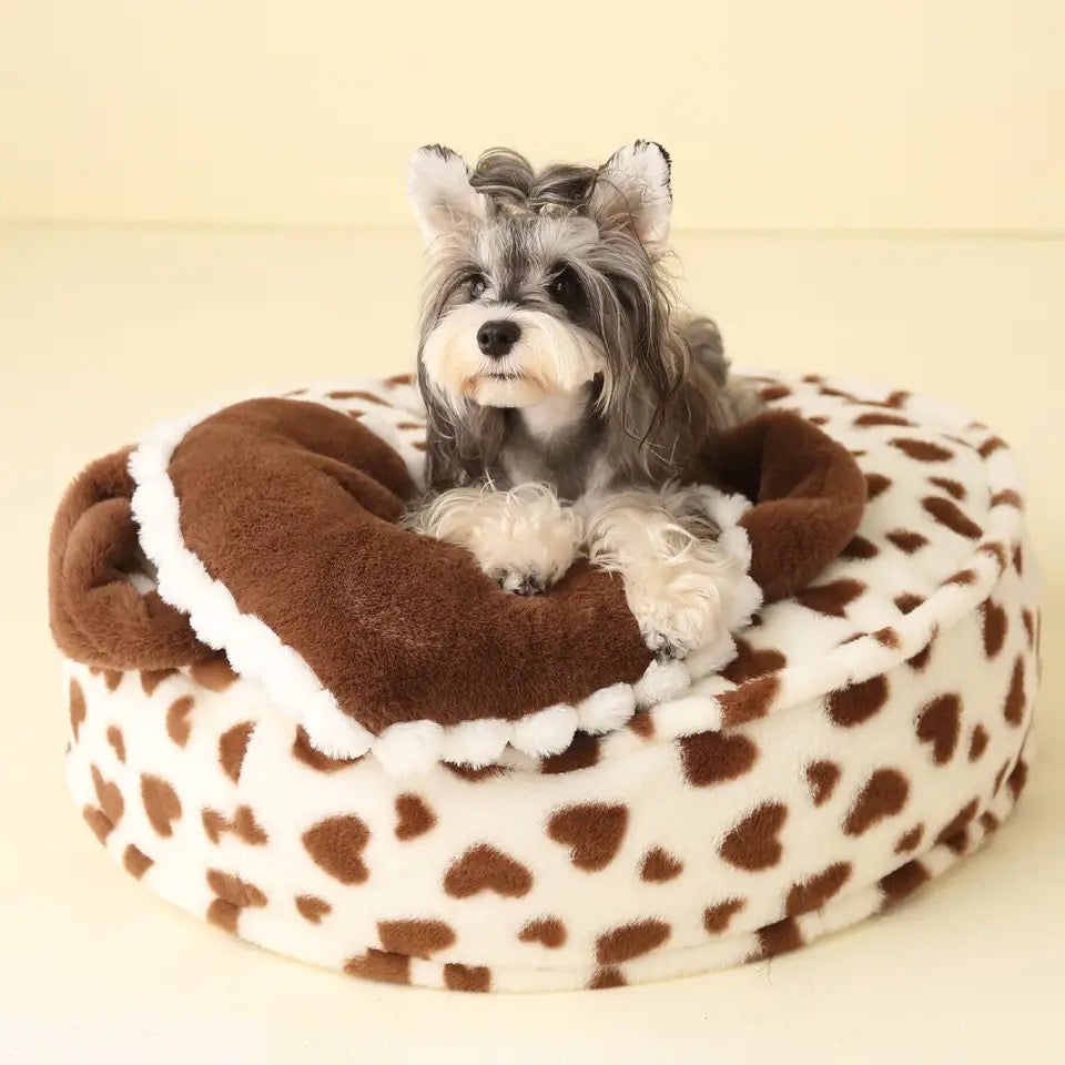 Lit pour chien Sweetheart Cloud en forme de cœur
