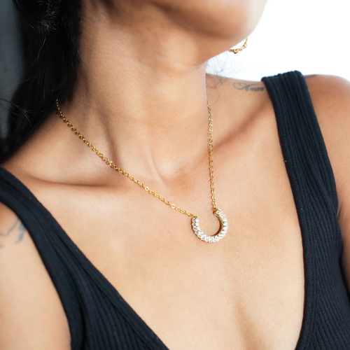 ASHANTI Or : collier croissant Celeste, pendentif pavé scintillant