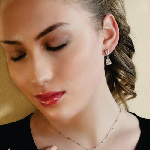 AYER : boucles d'oreilles pendantes à duo de zircons (CZ), or blanc ton argent