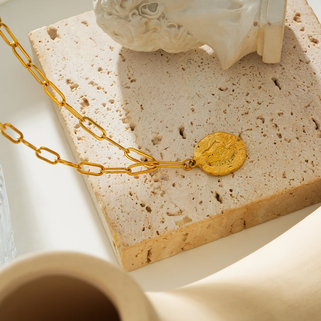 BILBAO Or : collier chaîne avec pendentif pièce romaine