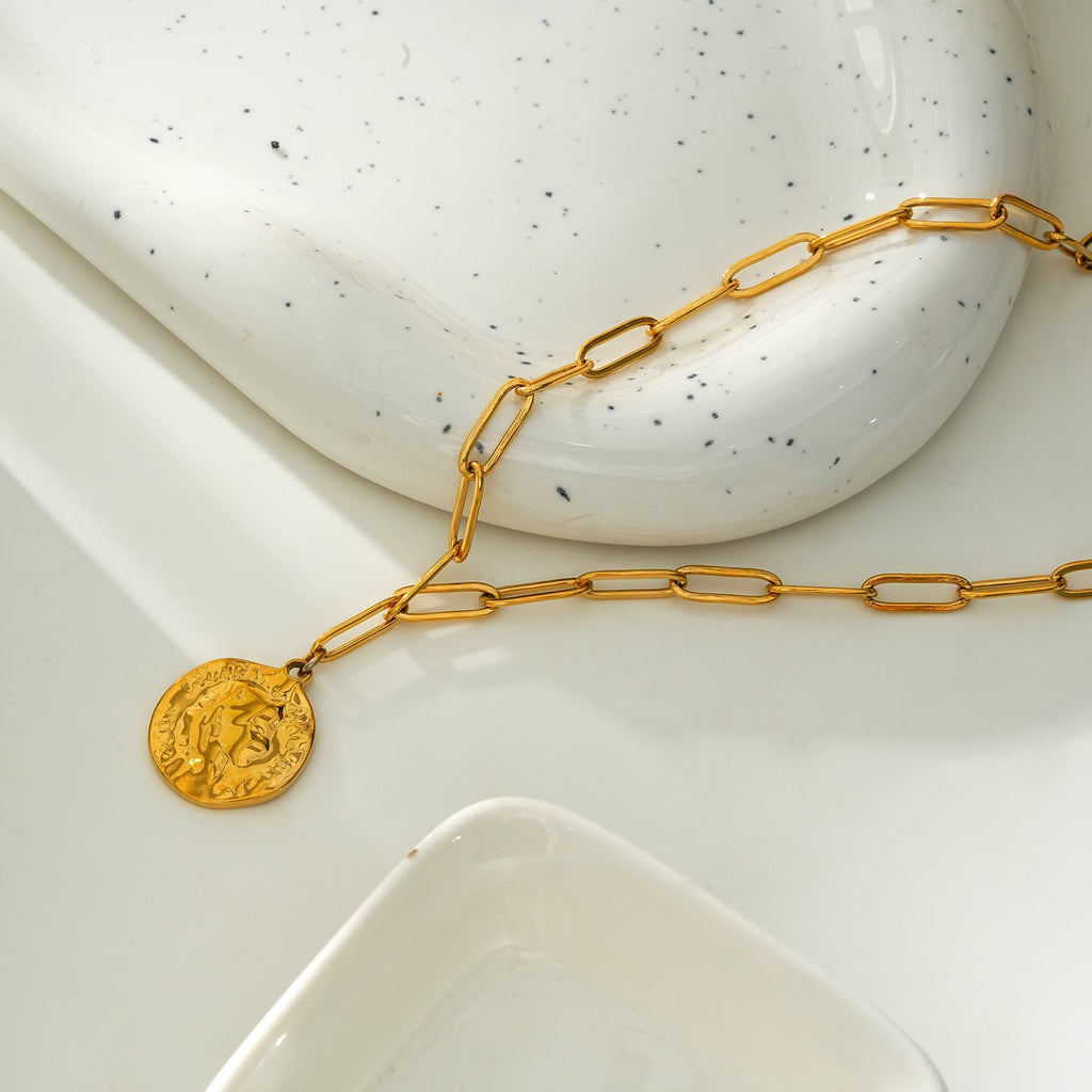 BILBAO Or : collier chaîne avec pendentif pièce romaine
