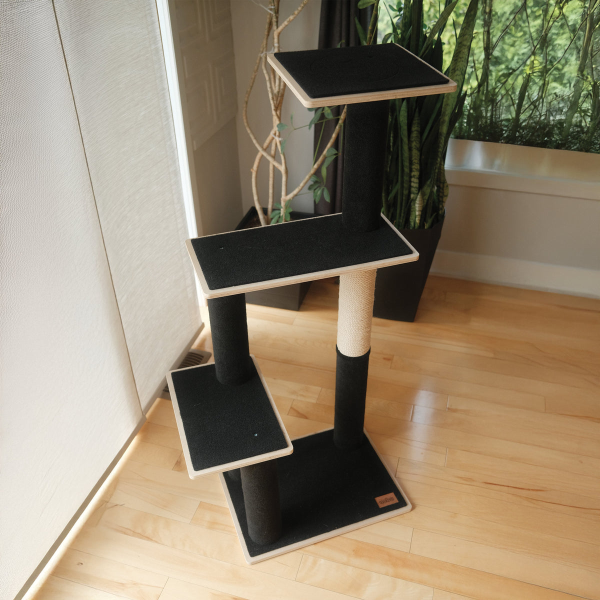 Arbre à chat moderne en contreplaqué Noba, 3 niveaux