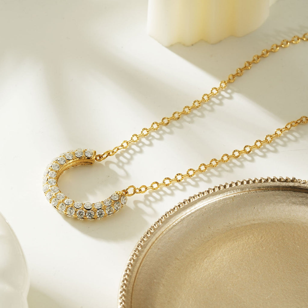 ASHANTI Or : collier croissant Celeste, pendentif pavé scintillant