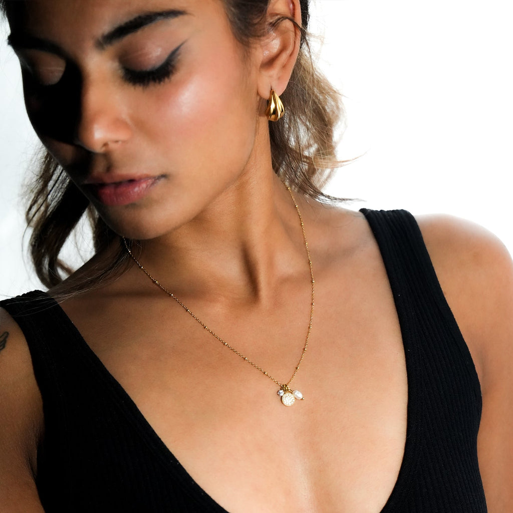 KAAMIL Or : collier rétro Art déco à breloques sur chaîne perlée
