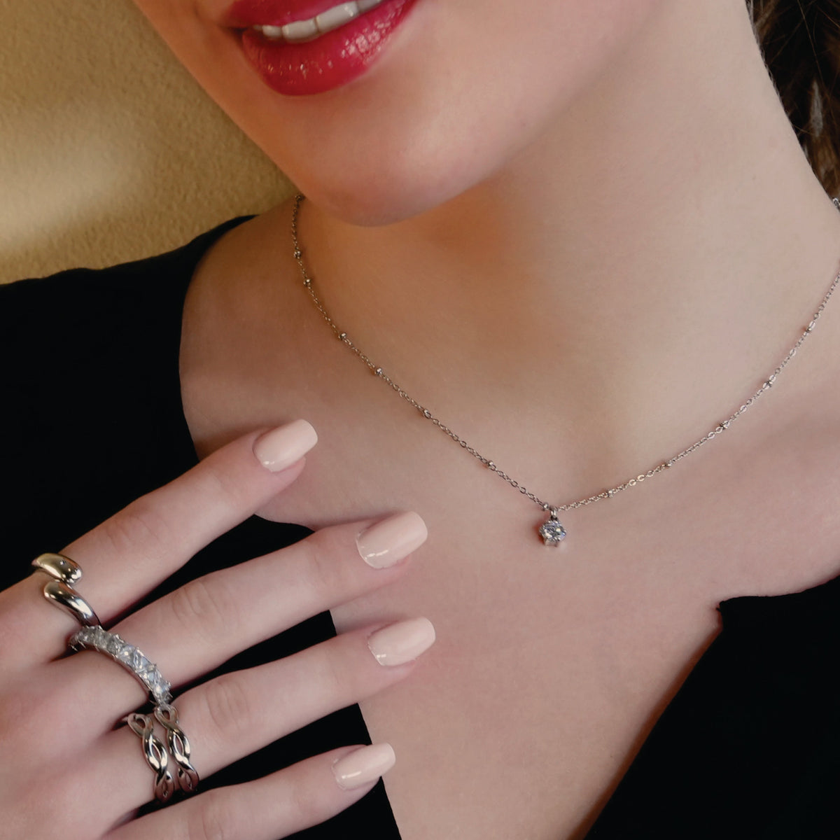 KADIRI Argent : collier chaîne perlée avec breloque zircon solitaire