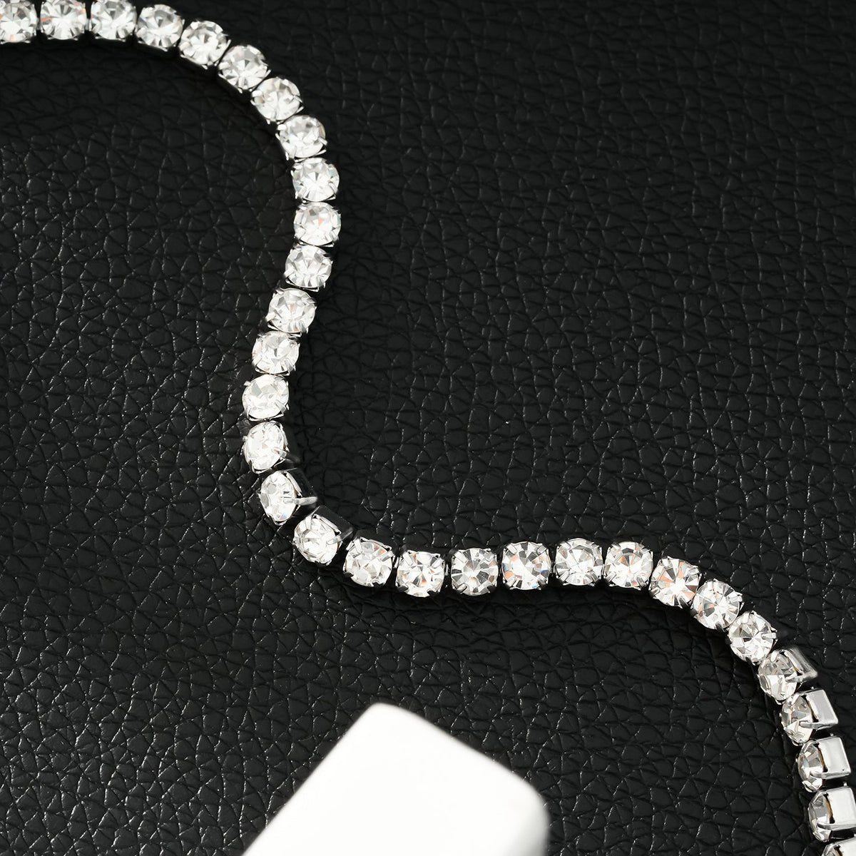 RITMO Or blanc (ton argent) : bracelet tennis classique, élégance intemporelle