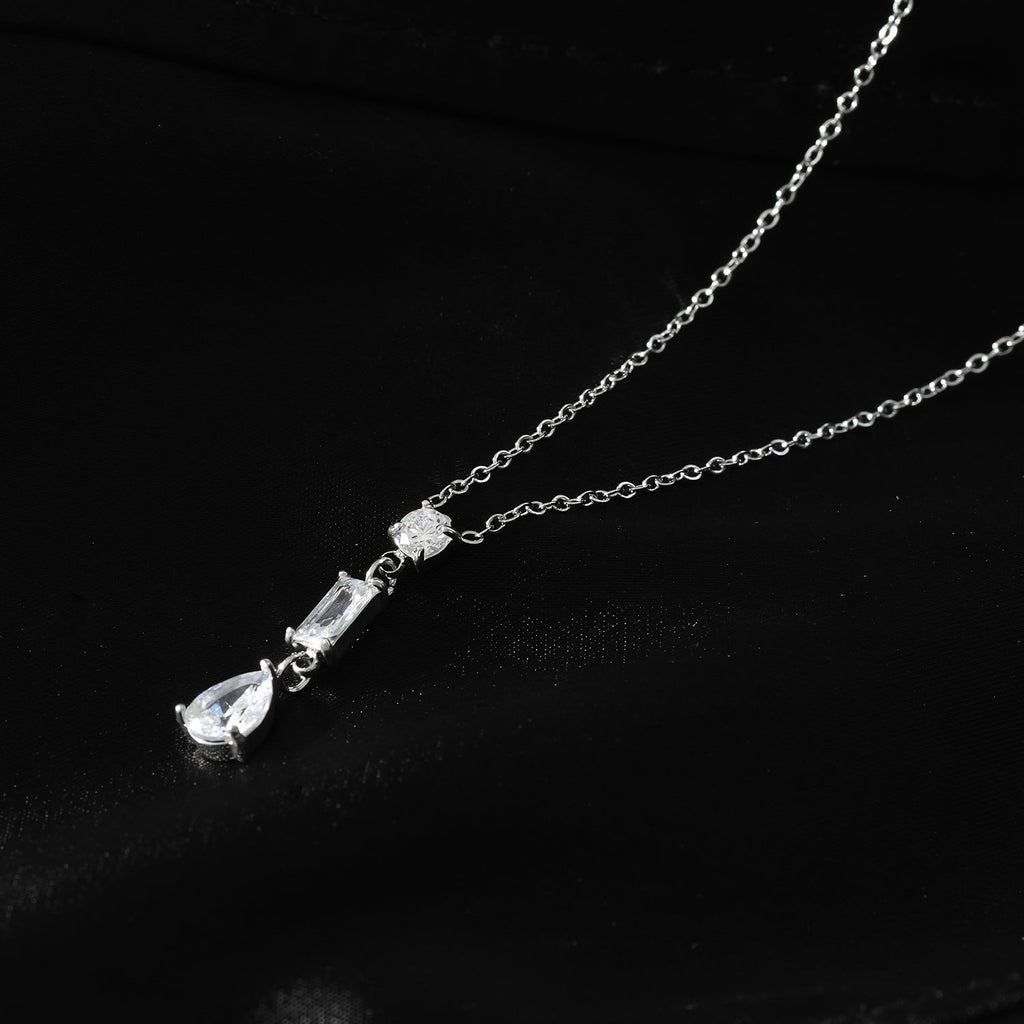 ROCHINA Argent : collier chaîne avec trio de breloques en zircon