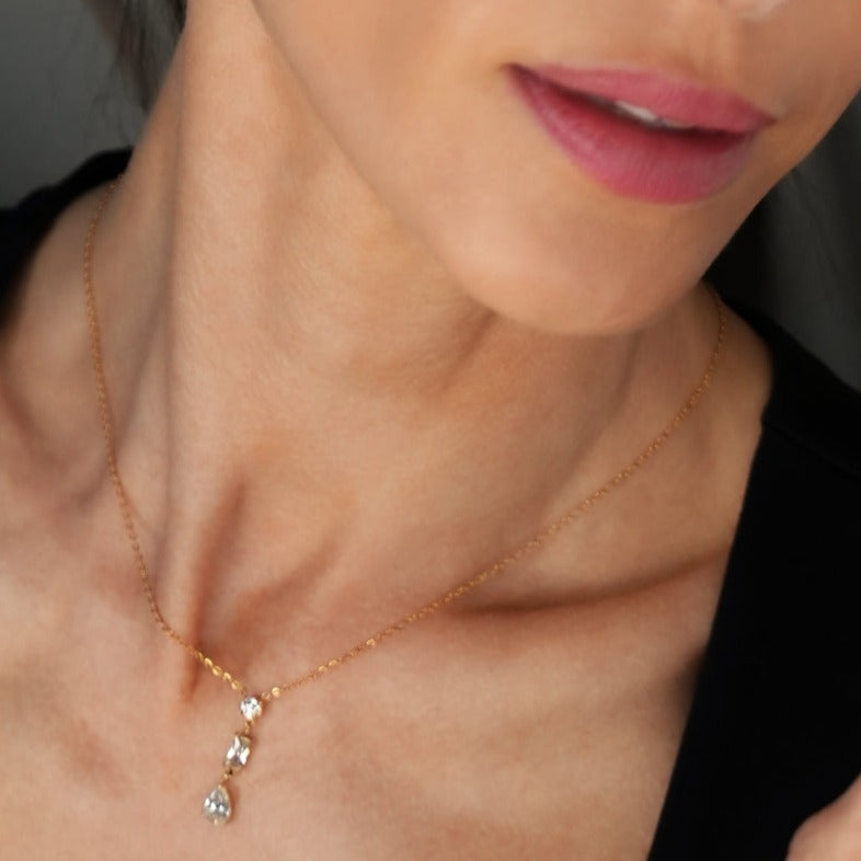 ROCHINA Or : collier chaîne avec trio de breloques en zircon