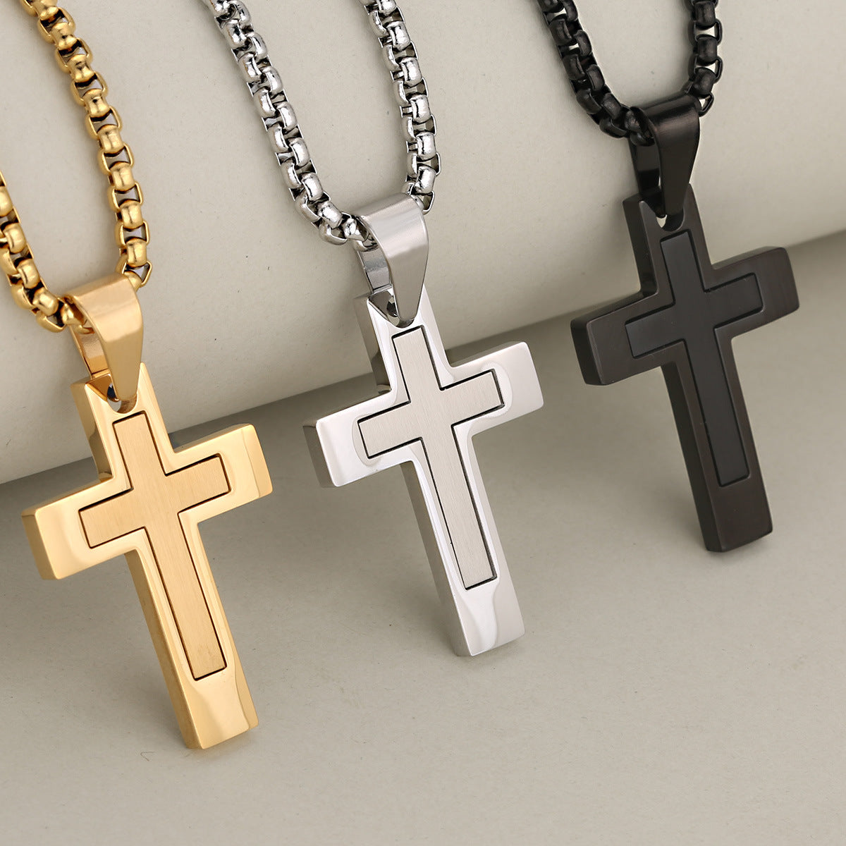 Collier pendentif croix en acier inoxydable