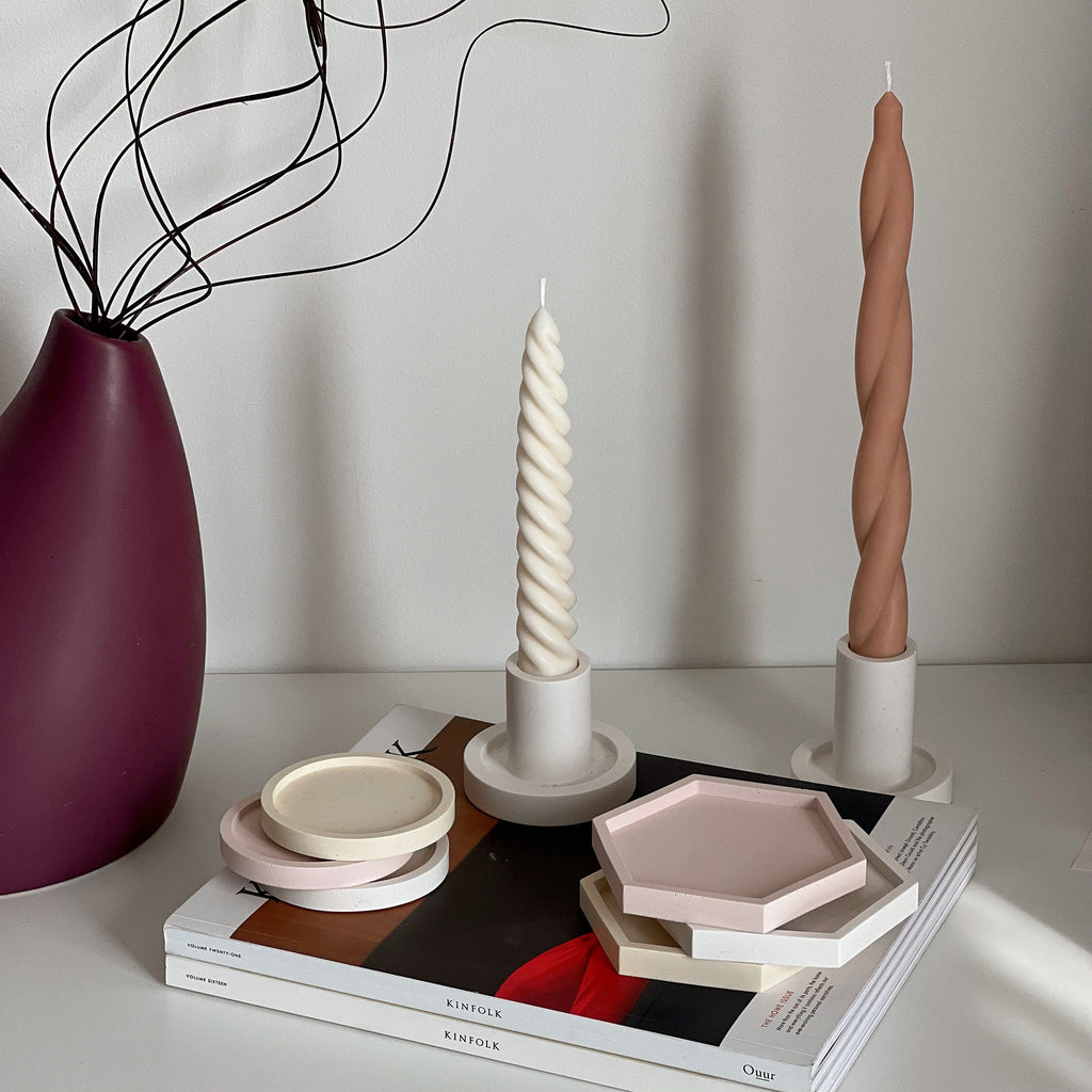 Petit plateau rond en jesmonite