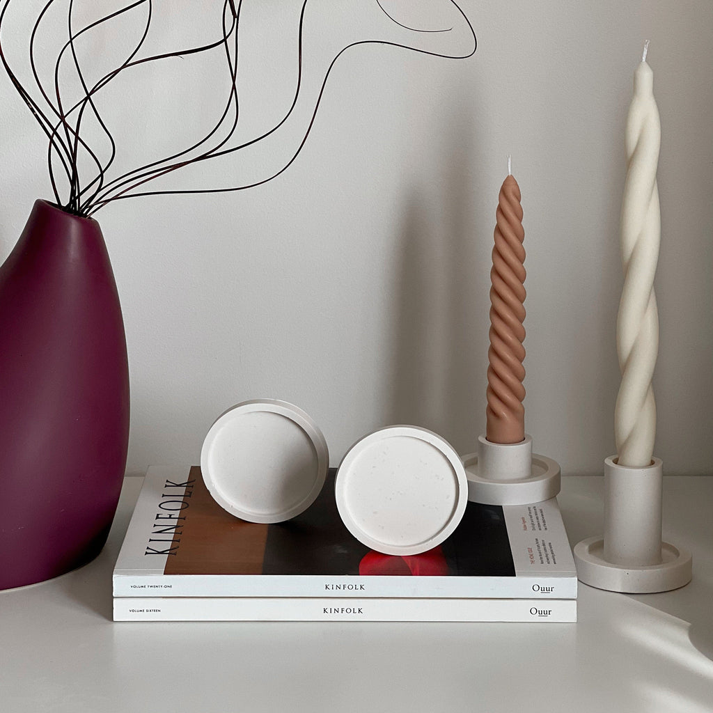Petit plateau rond en jesmonite
